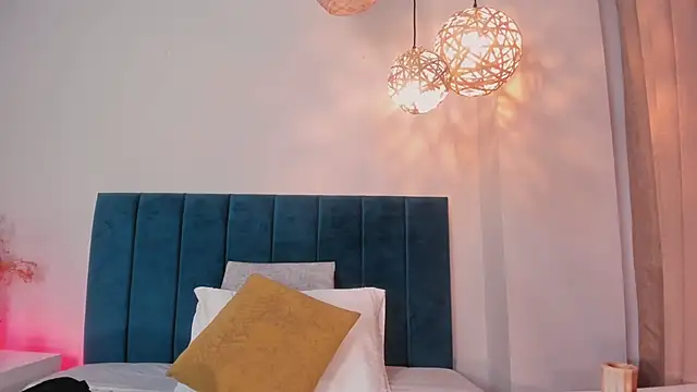 LaraGoldd online show from 12, 3, 2026