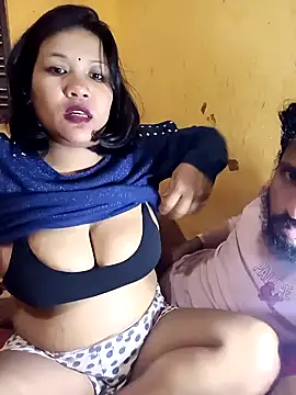 Snapshot of Radhikadavi879 chatting on 11, 1, 2025 Radhikadavi879 online show from 11, 1, 2025