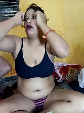 Snapshot of Radhikadavi879 chatting on 19, 1, 2025 Radhikadavi879 online show from 19, 1, 2025