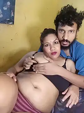 Snapshot of Radhikadavi879 chatting on 20, 1, 2025 Radhikadavi879 online show from 20, 1, 2025