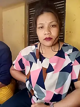 Snapshot of Radhikadavi879 chatting on 21, 1, 2025 Radhikadavi879 online show from 21, 1, 2025