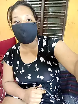 Snapshot of Radhikadavi879 chatting on 23, 1, 2025 Radhikadavi879 online show from 23, 1, 2025