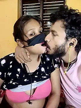 Snapshot of Radhikadavi879 chatting on 23, 1, 2025 Radhikadavi879 online show from 23, 1, 2025