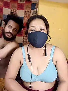 Snapshot of Radhikadavi879 chatting on 24, 1, 2025 Radhikadavi879 online show from 24, 1, 2025