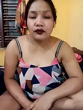 Snapshot of Radhikadavi879 chatting on 28, 1, 2025 Radhikadavi879 online show from 28, 1, 2025