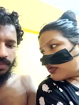 Snapshot of Radhikadavi879 chatting on 2, 2, 2025 Radhikadavi879 online show from 2, 2, 2025