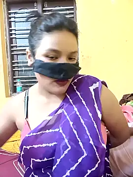 Snapshot of Radhikadavi879 chatting on 8, 2, 2025 Radhikadavi879 online show from 8, 2, 2025