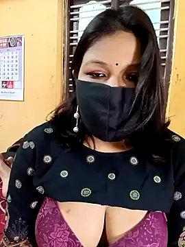 Snapshot of Radhikadavi879 chatting on 28, 2, 2025 Radhikadavi879 online show from 28, 2, 2025