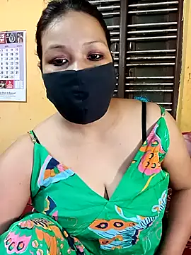 Snapshot of Radhikadavi879 chatting on 28, 2, 2025 Radhikadavi879 online show from 28, 2, 2025