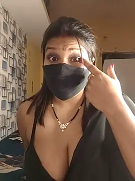 Snapshot of Radhikadavi879 chatting on 22, 9, 2025 Radhikadavi879 online show from 22, 9, 2025