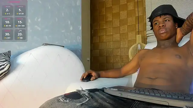 Snapshot of TOWERS21_ chatting on 25, 1, 2025 TOWERS21 online show from 25, 1, 2025