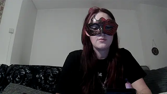 Snapshot of LexiSnowUK chatting on 5, 8, 2026 LexiSnowUK online show from 5, 8, 2026