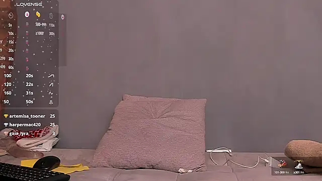 iamcamiloo  online show from 13, 12, 2024