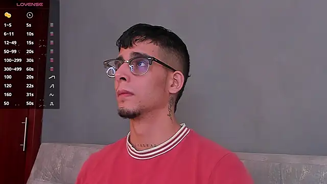 iamcamiloo  online show from 20, 12, 2024