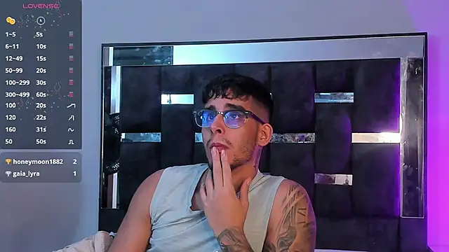 iamcamiloo  online show from 4, 3, 2025