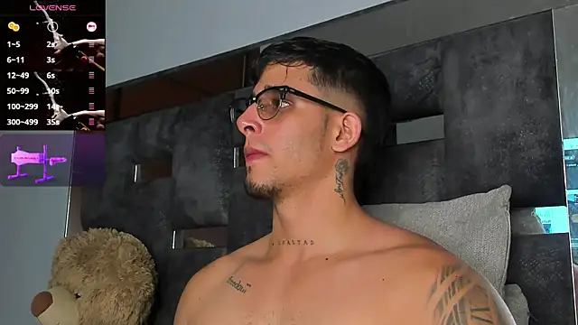 iamcamiloo  online show from 16, 9, 2025