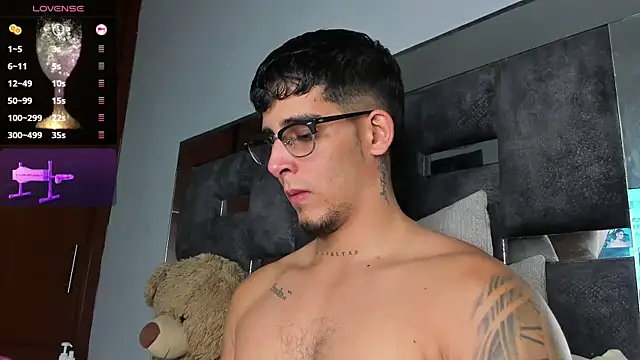 iamcamiloo  online show from 31, 10, 2025