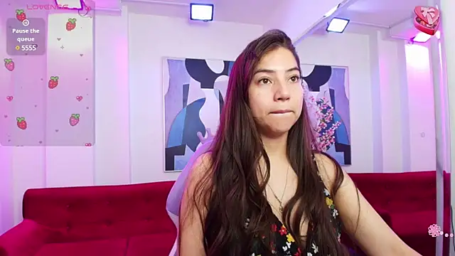 Ema louis  online show from 25, 2, 2025