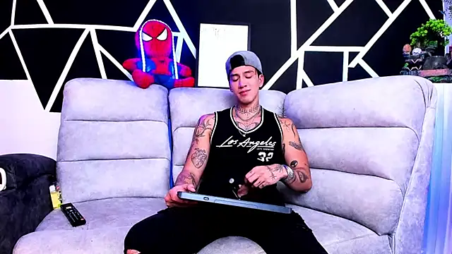 JUSTIN FULLER1 online show from 10, 3, 2025