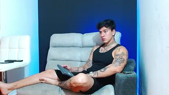 JUSTIN FULLER1 online show from 4, 5, 2026