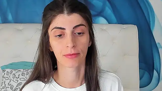 SkinnyDolly online show from 22, 7, 2026