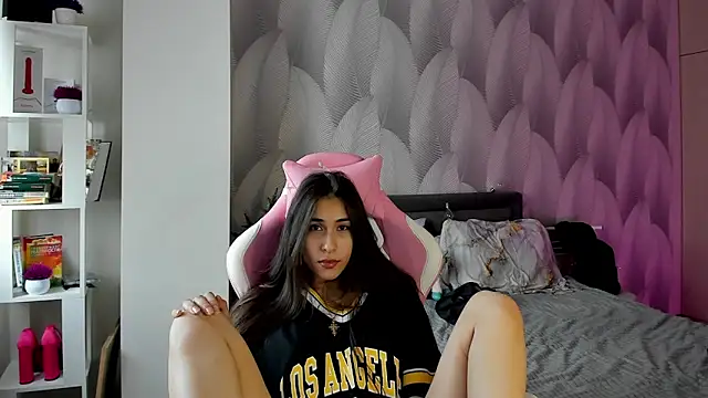 Bambiii bby online show from 19, 1, 2025