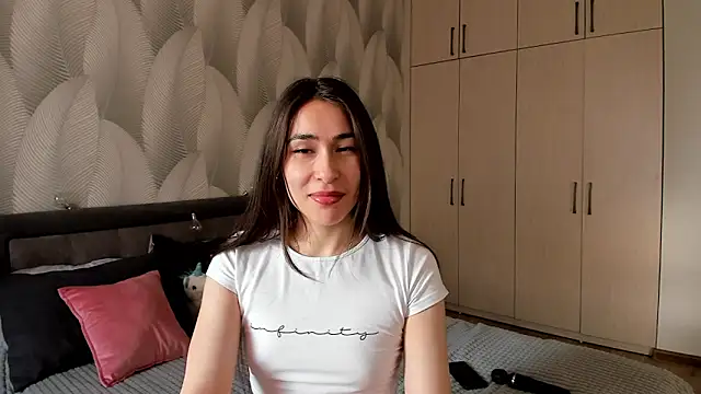 Bambiii bby online show from 21, 2, 2025