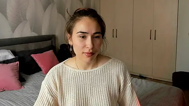 Bambiii bby online show from 6, 3, 2026