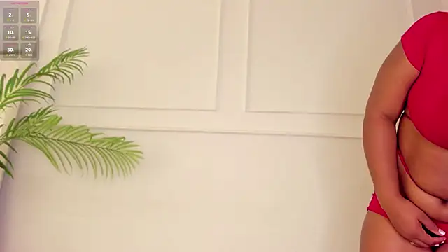 Abril Storm online show from 25, 2, 2025