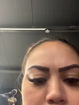 lariic online show from 8, 9, 2025