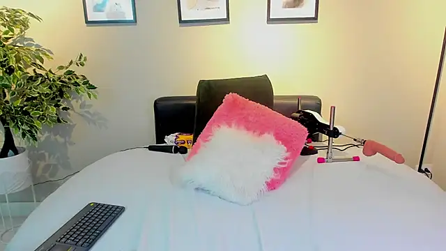 Snapshot of Anna__Spencer chatting on 23, 6, 2026 Anna Spencer online show from 23, 6, 2026