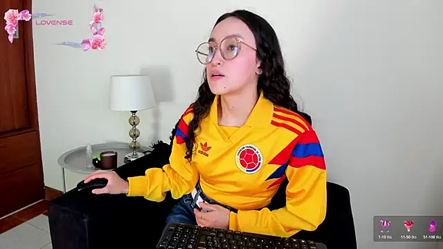 its  angelica  online show from 7, 7, 2026