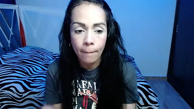 Amber Lovely online show from 27, 9, 2025