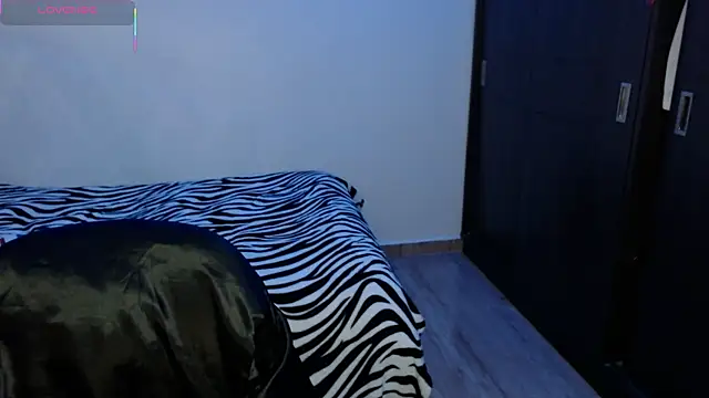 Amber Lovely online show from 2, 10, 2025