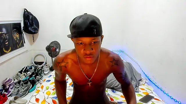 Snapshot of Alid_17 chatting on 4, 12, 2024 Alid 17 online show from 4, 12, 2024