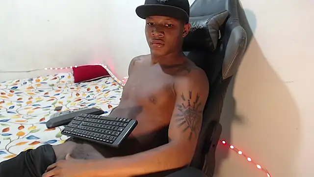 Snapshot of Alid_17 chatting on 11, 12, 2024 Alid 17 online show from 11, 12, 2024