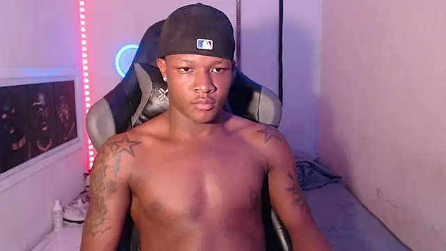 Snapshot of Alid_17 chatting on 2, 1, 2025 Alid 17 online show from 2, 1, 2025