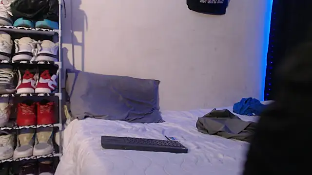 Snapshot of Alid_17 chatting on 7, 2, 2025 Alid 17 online show from 7, 2, 2025