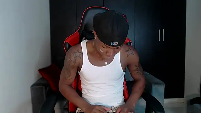 Snapshot of Alid_17 chatting on 1, 3, 2025 Alid 17 online show from 1, 3, 2025