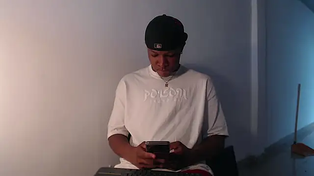 Snapshot of Alid_17 chatting on 12, 3, 2025 Alid 17 online show from 12, 3, 2025