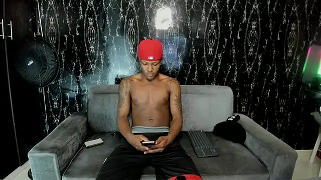 Snapshot of Alid_17 chatting on 18, 10, 2025 Alid 17 online show from 18, 10, 2025