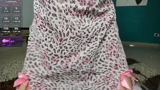 kinky polar online show from 7, 11, 2025