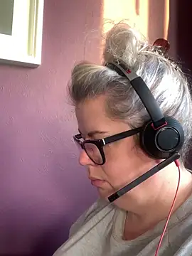 curvy-Ruby-Uk online show from 14, 12, 2024