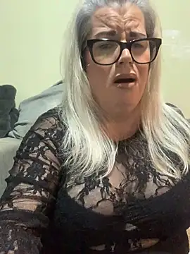 curvy-Ruby-Uk online show from 6, 1, 2025