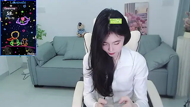 YiJin-a online show from 15, 2, 2025