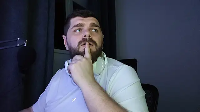 Snapshot of KingMarti chatting on 25, 11, 2025 KingMarti online show from 25, 11, 2025