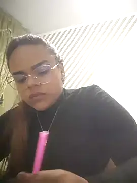 Evabigass online show from 3, 2, 2025