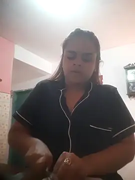 Evabigass online show from 17, 2, 2025