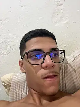 Snapshot of Naka300 chatting on 11, 2, 2025 Naka300 online show from 11, 2, 2025