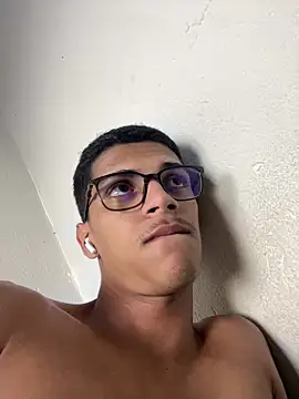 Snapshot of Naka300 chatting on 10, 3, 2025 Naka300 online show from 10, 3, 2025